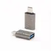Gris plata C a un adaptador