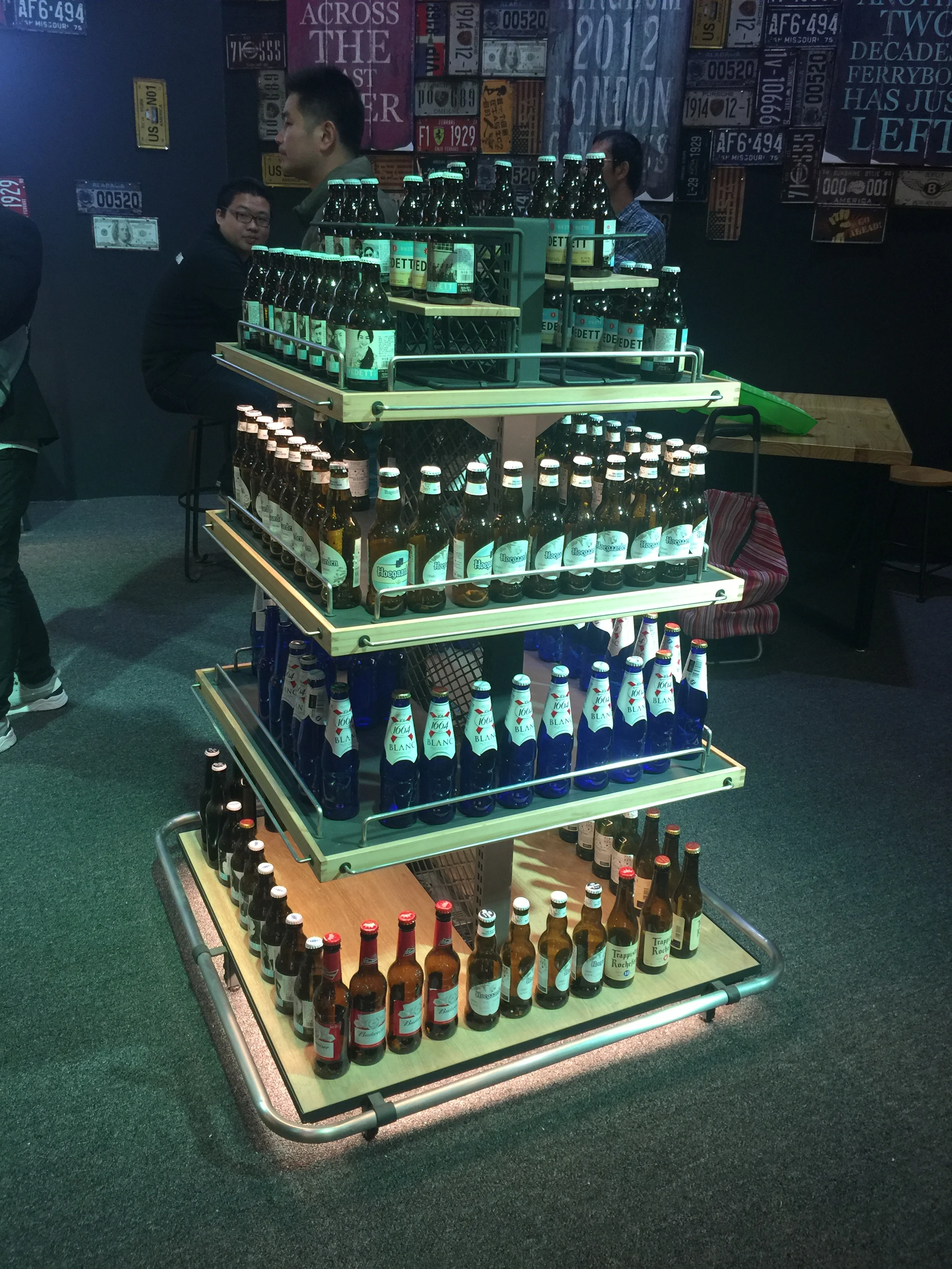 Modern Design Beer Store Multilayer Wood Gondola Liquor Store Shelving