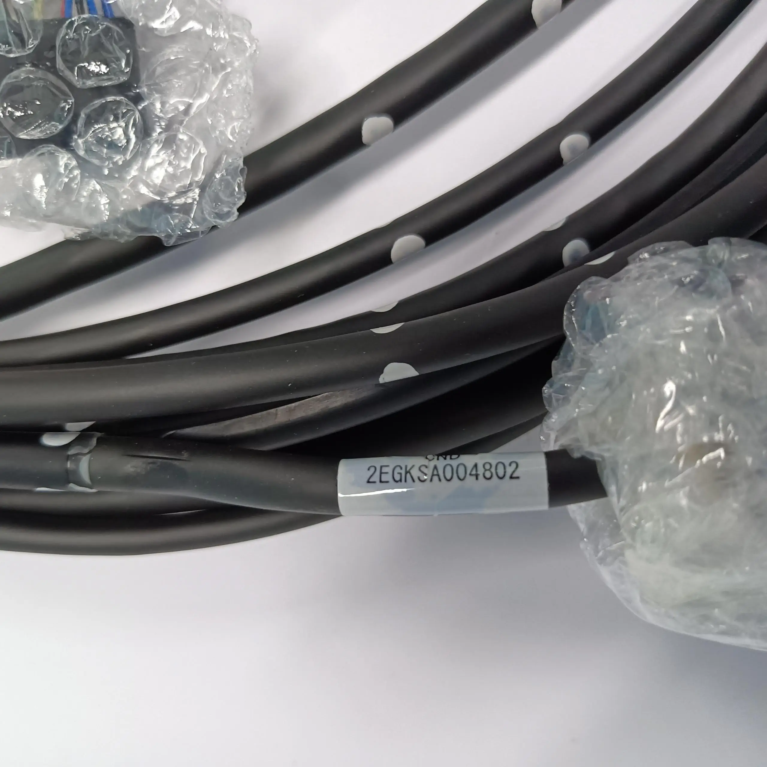 1216.ears 4FE 2pin 本体のみ　中古 WAGNUS. 【中古】Proton 2Pin to 4.4mm（パープルシース