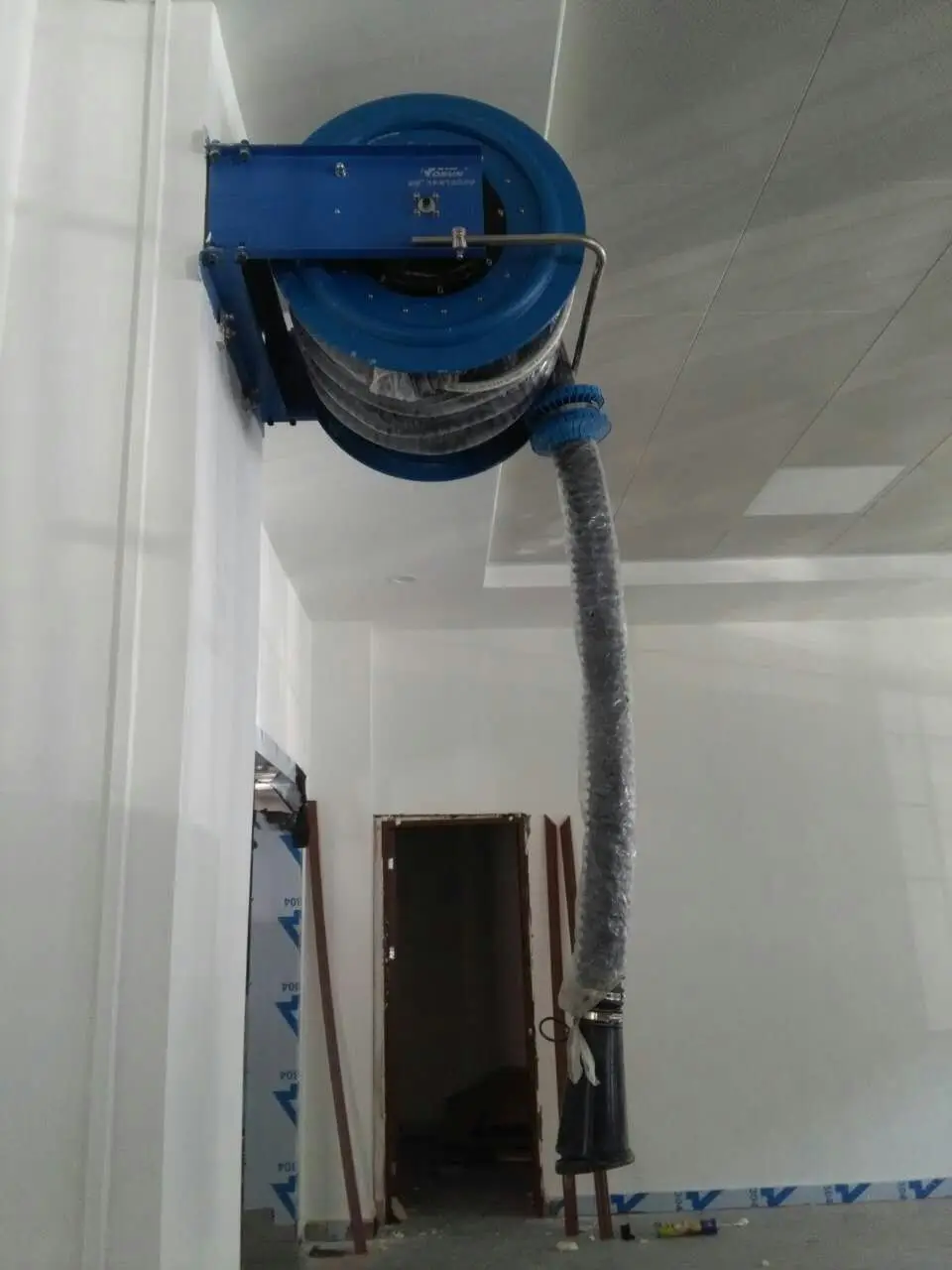 Manual Exhaust Extraction System With Motor Car Exhaust Extracting