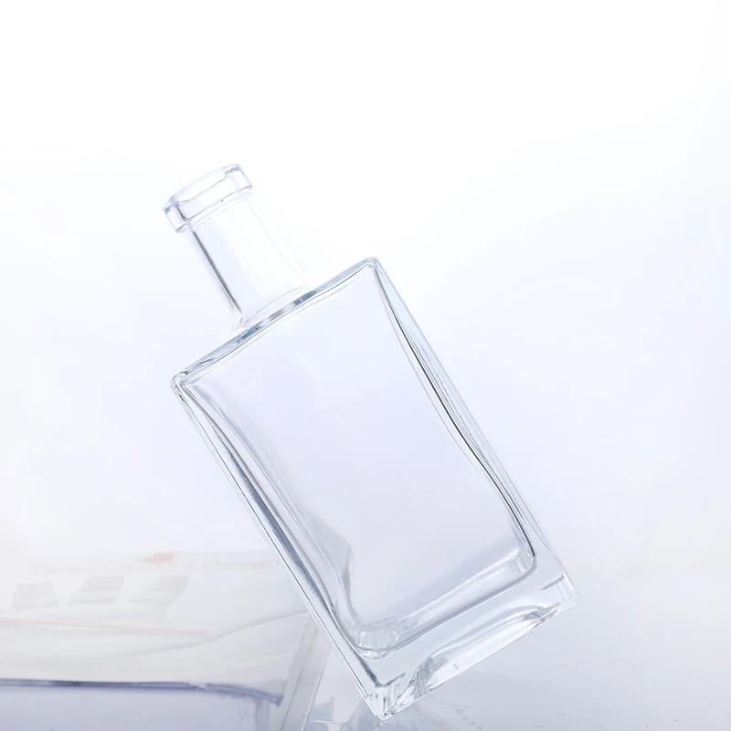 Recyclable Clear 500ml 700ml 750ml Spirits Vodka Gin Rum Liquor Whisky Alcoholic Beverage Glass Bottle