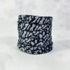 Estampado de Leopardo Gris y Rosa