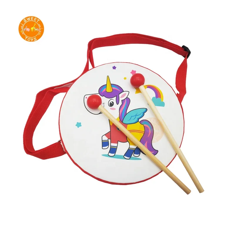 Сенсорные музыкальный инструмент игрушки 6 дюймов деревянный барабан с регулируемым ремешком и 2 барабанные палочки для детей ясельного