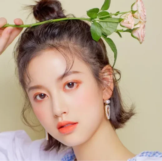 Color Makeup 35 Color Eye Shadow Plate Mashed Potato Parth Fine Bead Light Matte Color Laser Brush Wholesale Customize Label