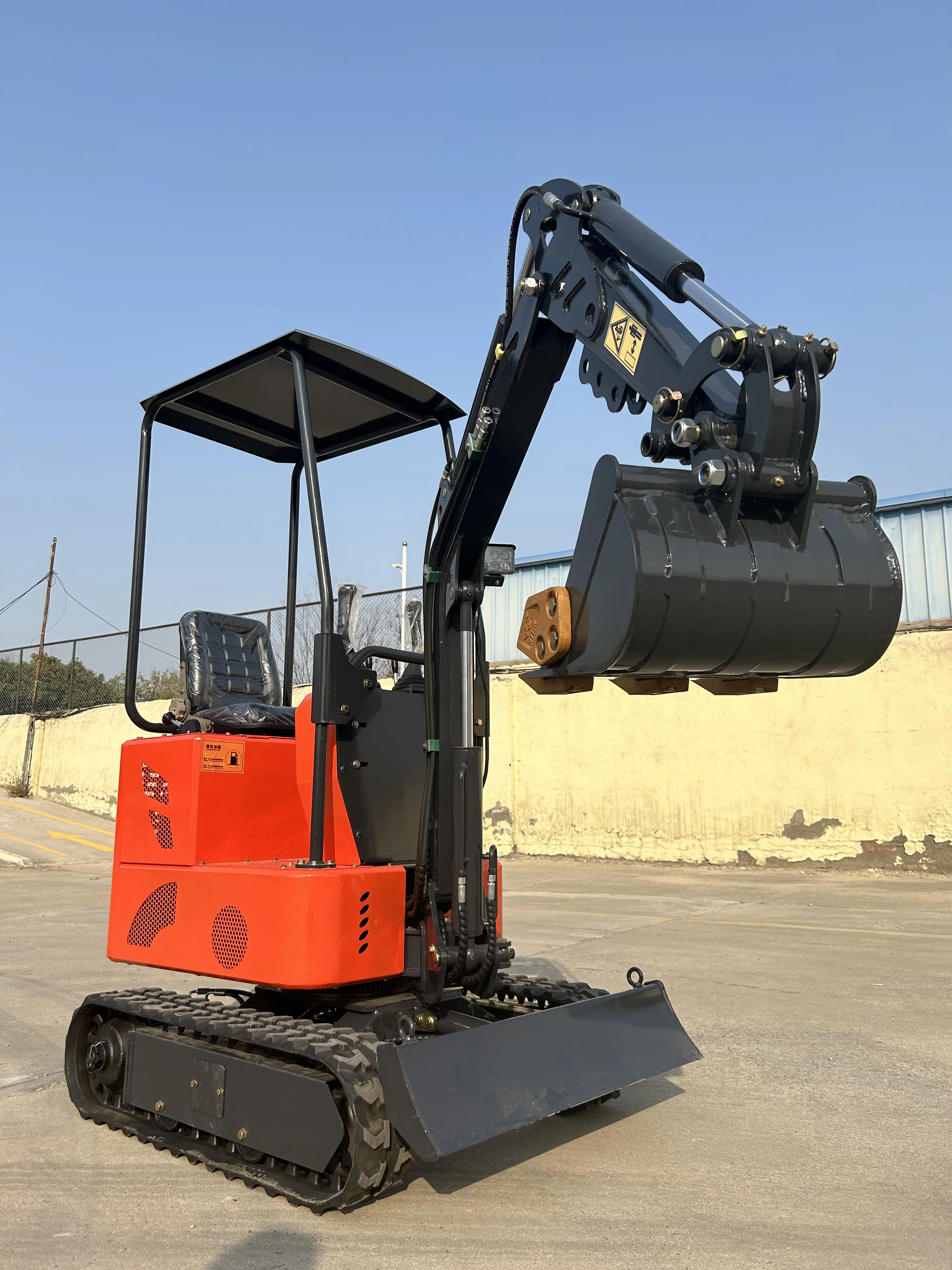 2023 новый дизайн гусеничный экскаватор 1 тонный маленький