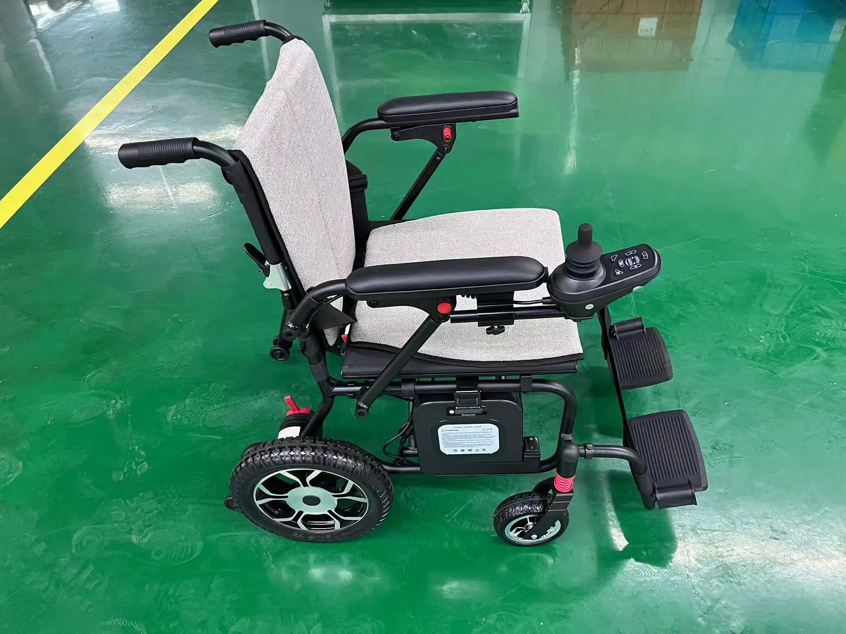 22kg aluminium alloy portable wheelchair Light weight wheelchair Electric Wheelchair lightweight foldable for disabled-BZ-JY02 supplier