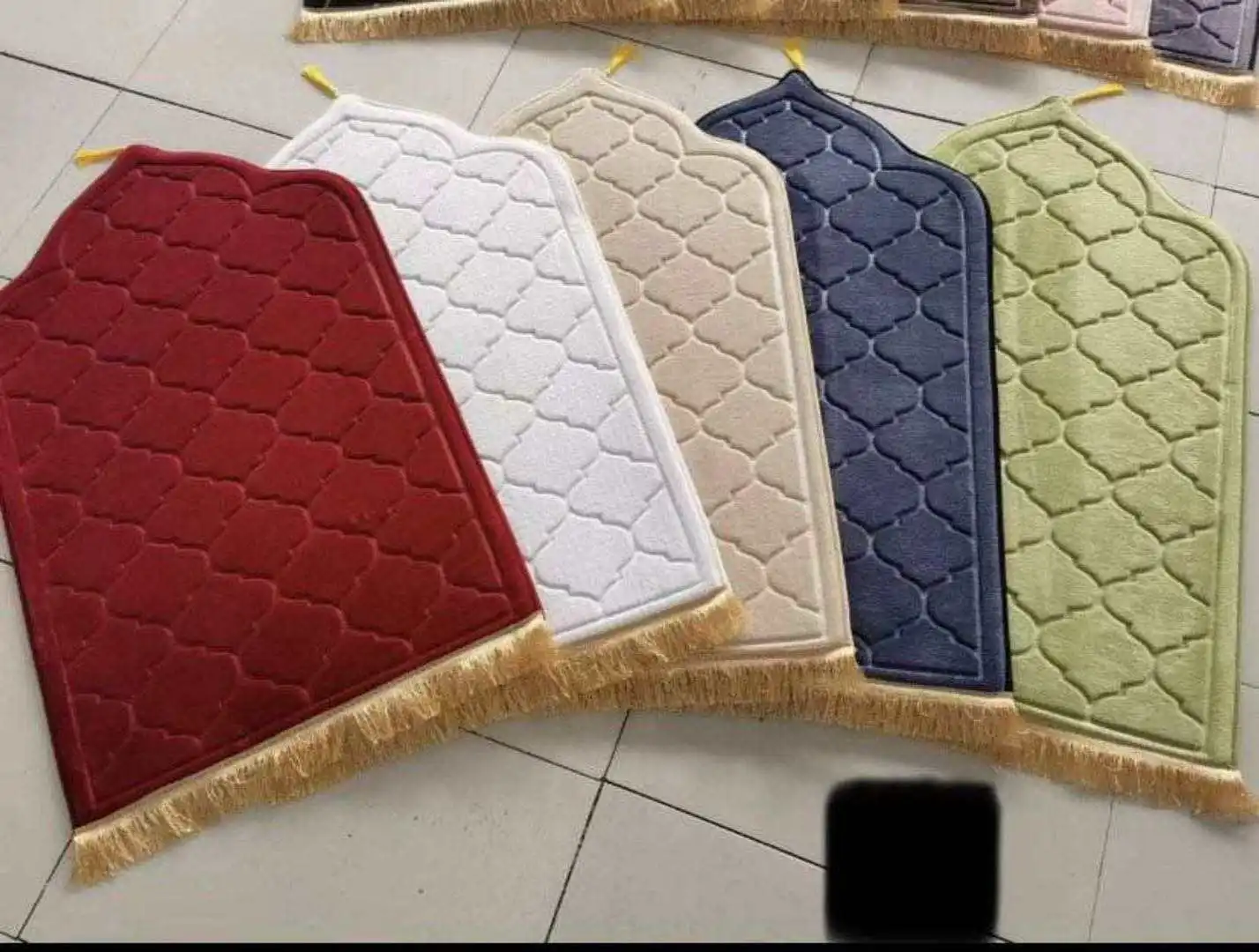 2023 Hot Selling Fashion Tapis De Priere Prayer Rug Islamic White Prayer Mat Makkah_voghion.com