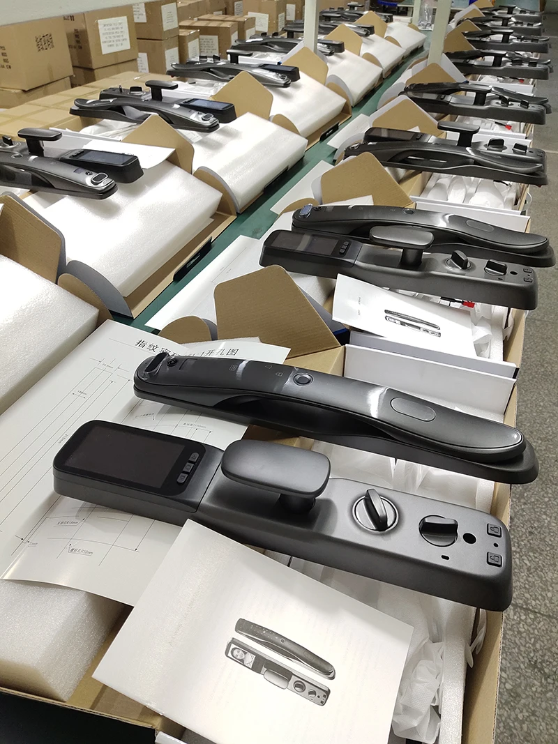 Qleung S819 Aluminium Door Fingerprint WiFi Enabled Tuya TTlock With Password Key Card dla domu 20