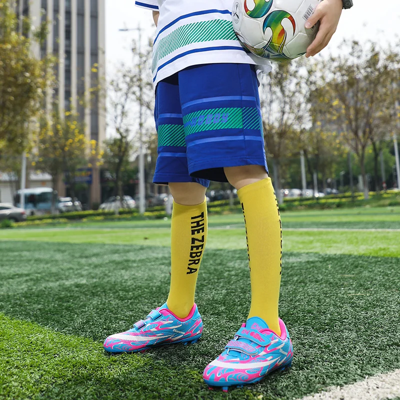 Youth School Performance Futsal Sneakers Junior Kids Firm Ground Soccer Cleats Athletic Outdoor Boys Girls Football Shoes