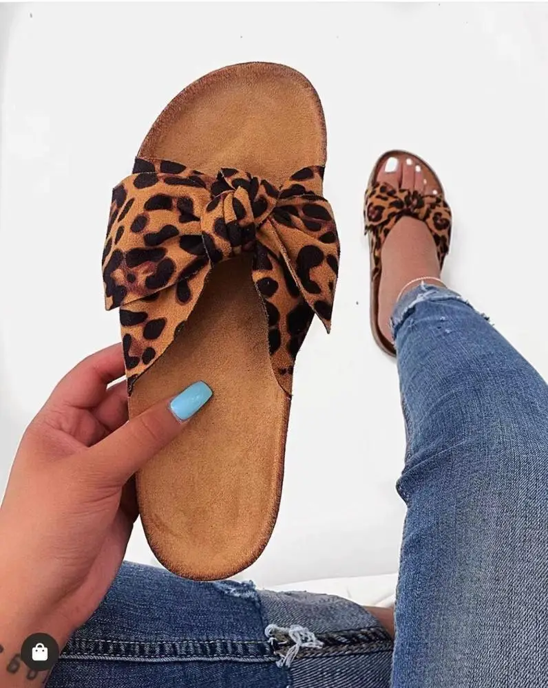 slippers leopard