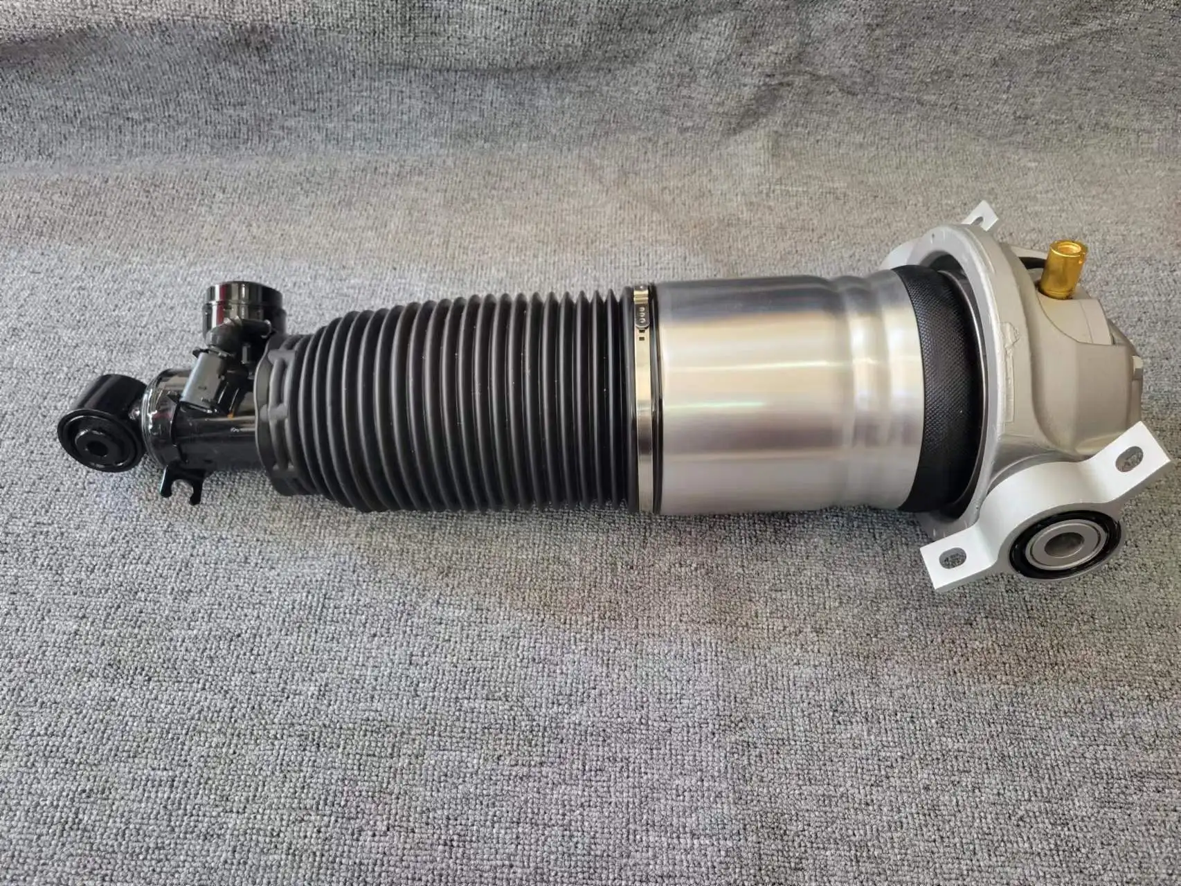 Air Suspension For Audi Q7 Shock Absorber Rear 7l5616020d 7l8616020c