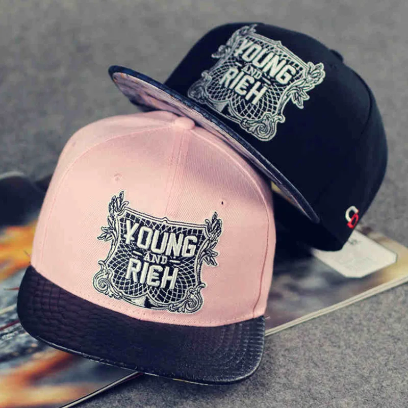 Wholesale Striped Flat Brim Hip Hop Hat High Quality Custom Embroidery Fashion Snapback Cap Outdoor Travel