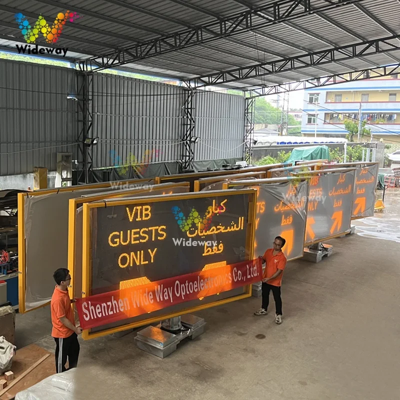 Outdoor Led Traffic VMS Mobile Trailer Mount Road Solar Portable Variable Message