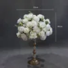 Boule de roses reine blanche