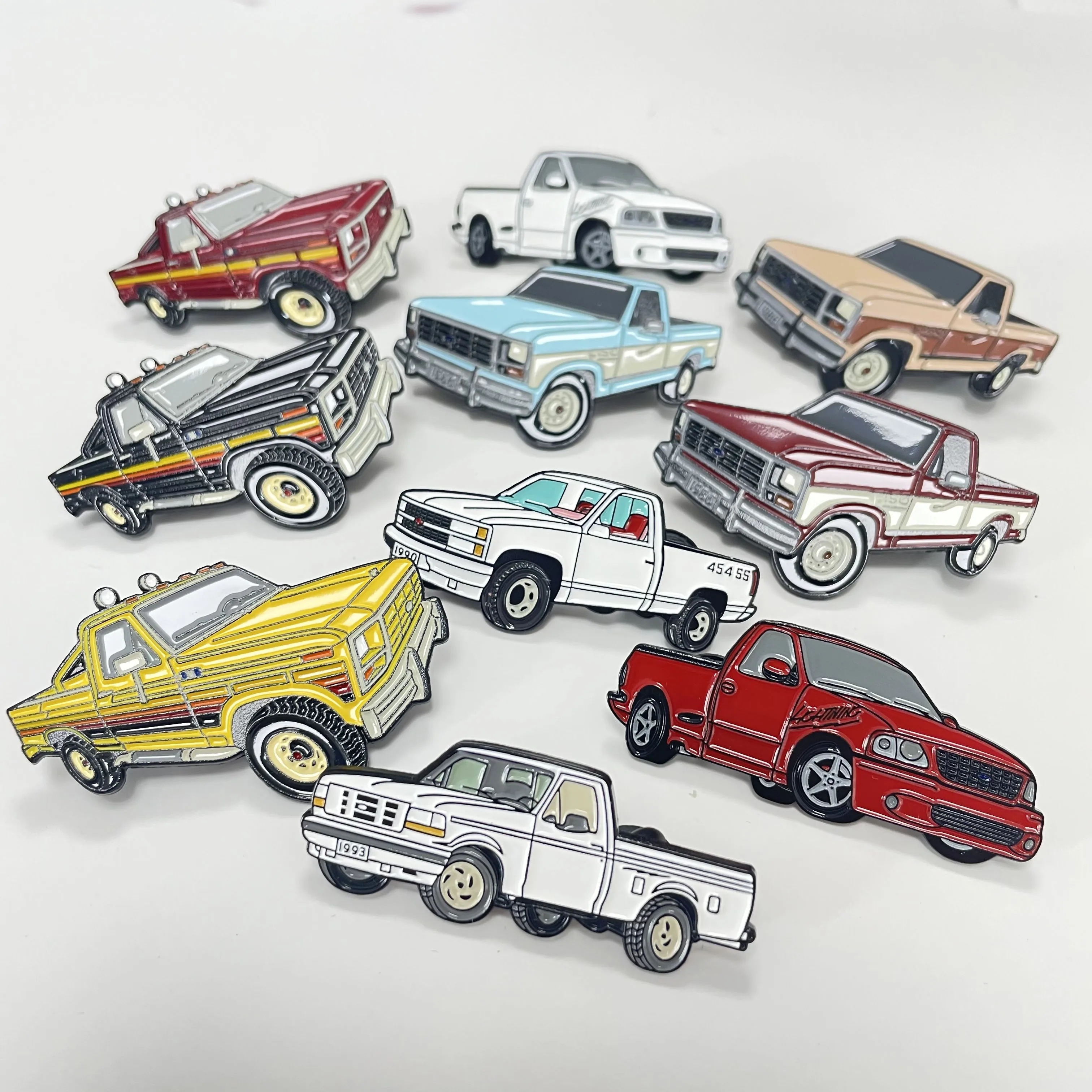 Personalized metal crafts custom logo car pin badge soft enamel lapel pins details