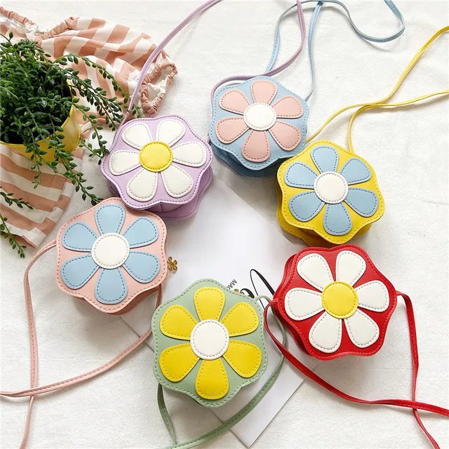 Cute Candy Colored Portable Pouch Flower Shaped Crossbody Pouch Soft Leather Small Pouch Factory Wholesale