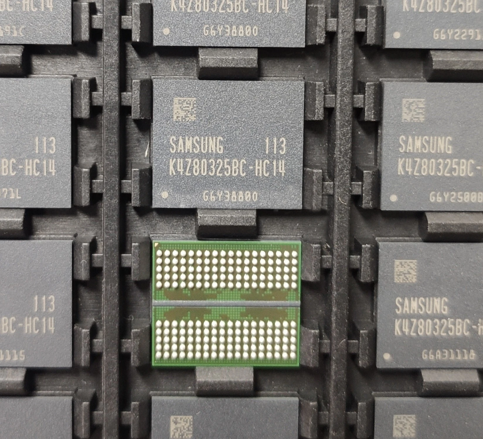 8gb GDDR6 Memory Chips - K4Z80325BC-HC16 & K4Z80325BC-HC14