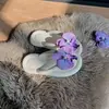 Infilata viola con fiocco