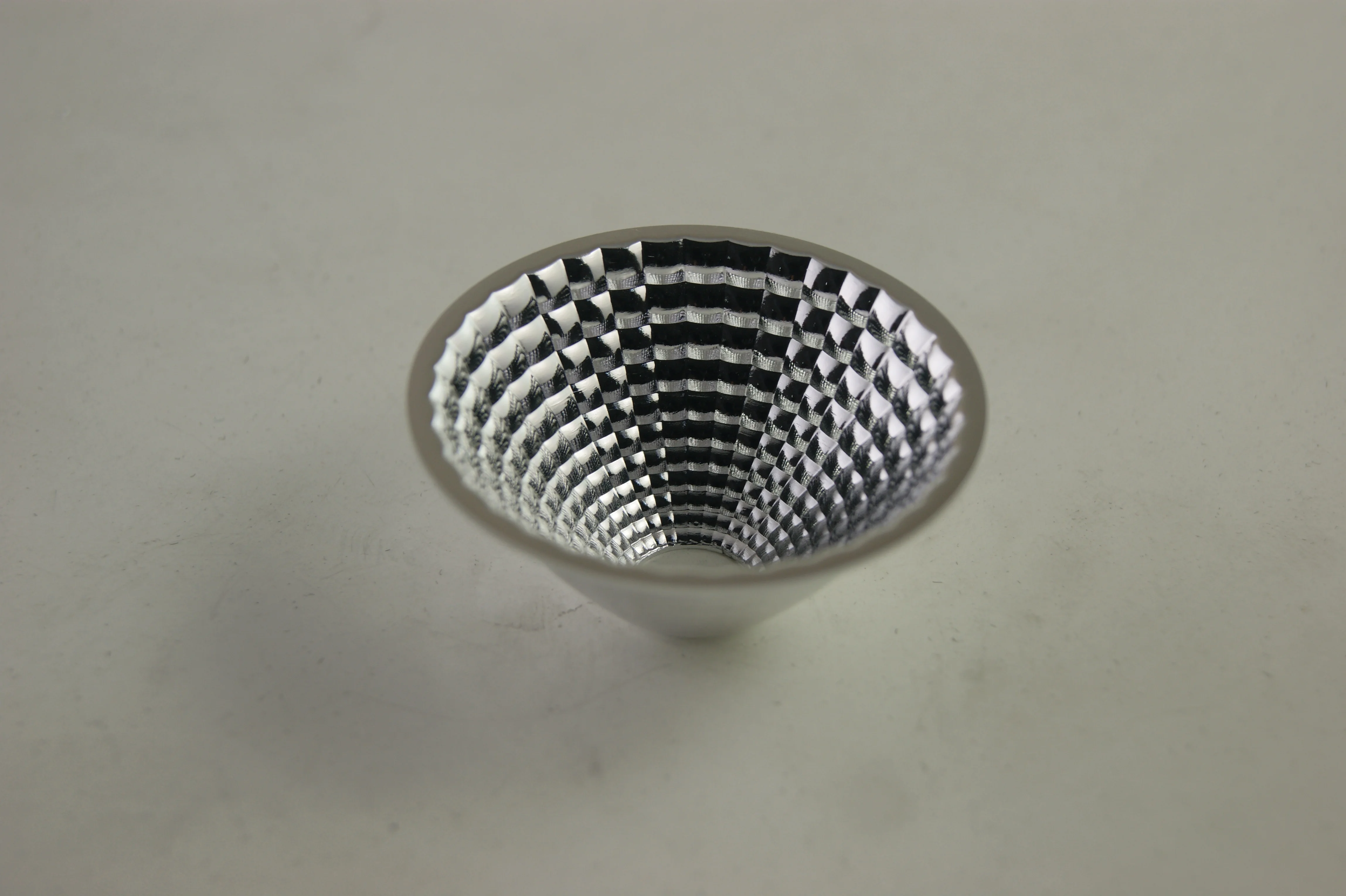 Parabolic Aluminized Led Light Reflector 75mm 75degree