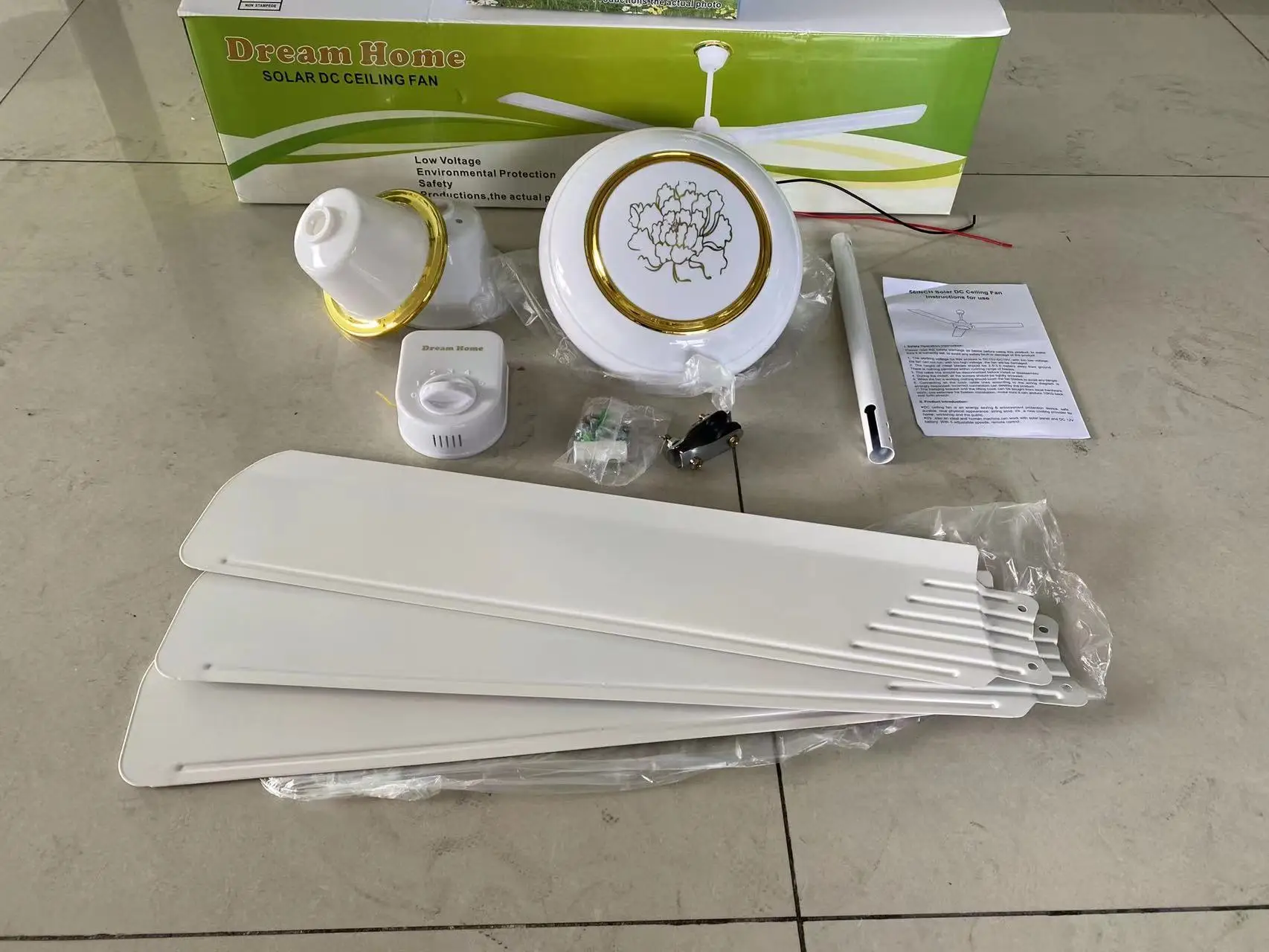 Montana Dc 12v Ceiling Fan with Plastic Motor Cover 2 Cables Flower Ceiling Fan 56 Inch DC12V Solar Ceiling Fan