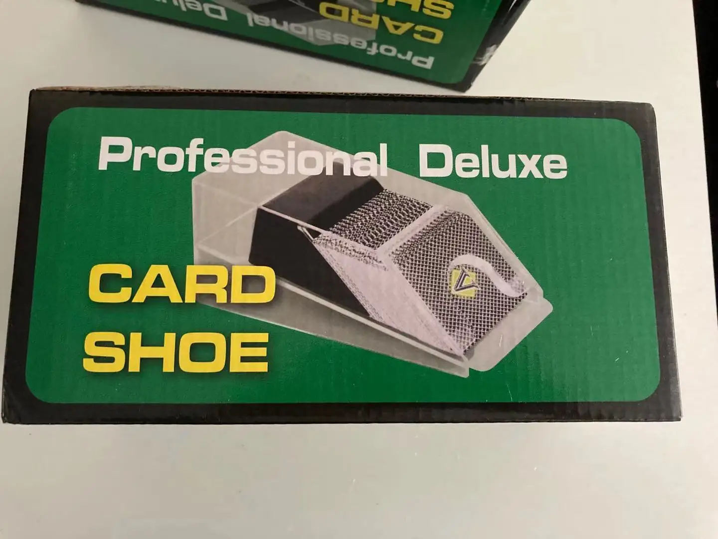 Six Deck Card Dealing Shoe Fits 6 Standard Size Poker Decks