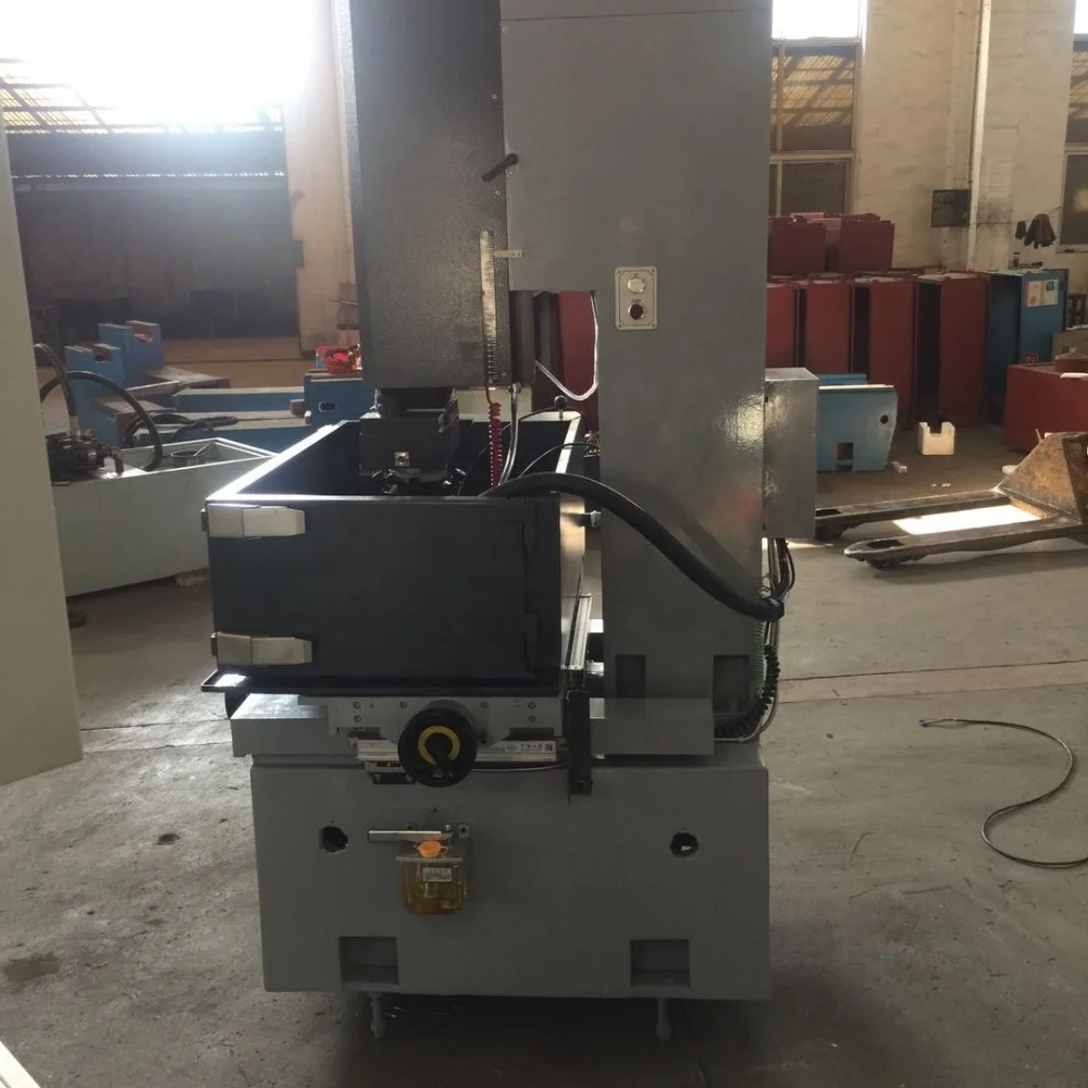 Znc sпарковка эрозия CNC Edm Die тонущий станок D7132