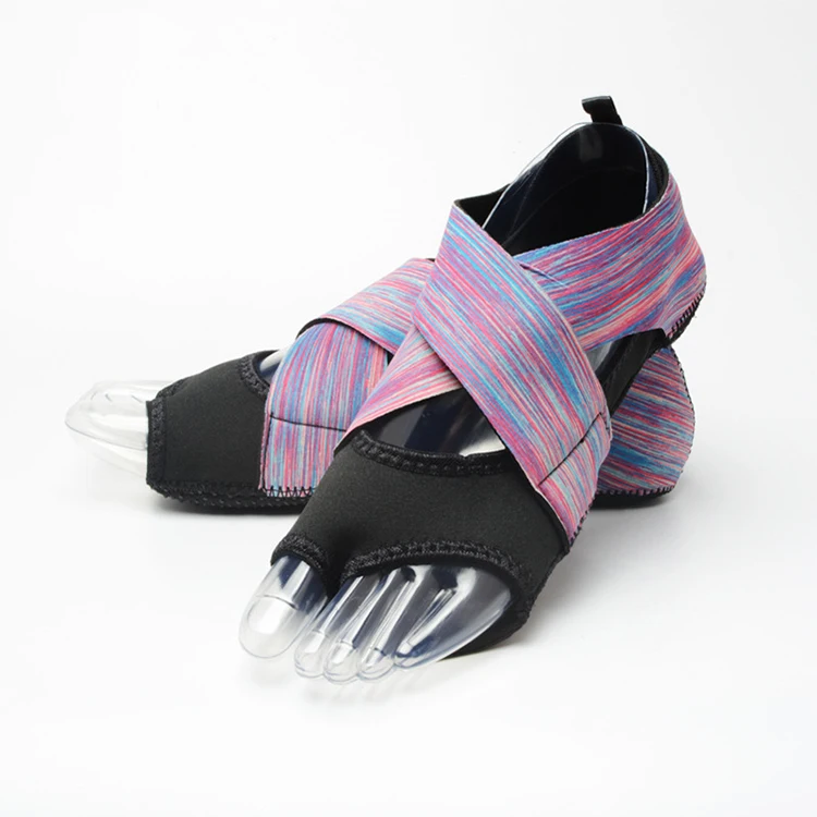 Домашние Слиперы на нескользящей подошве заказ Босиком черный мужских носков; Обувь для занятий