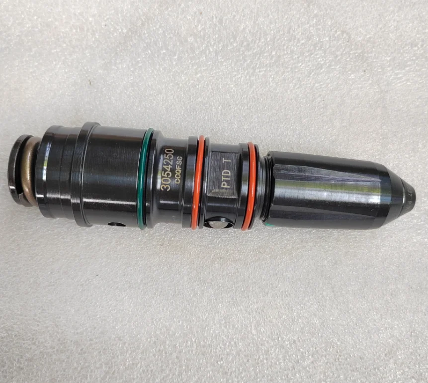 Chongqing CCEC NT855 Diesel Engine Fuel Injector 3054250