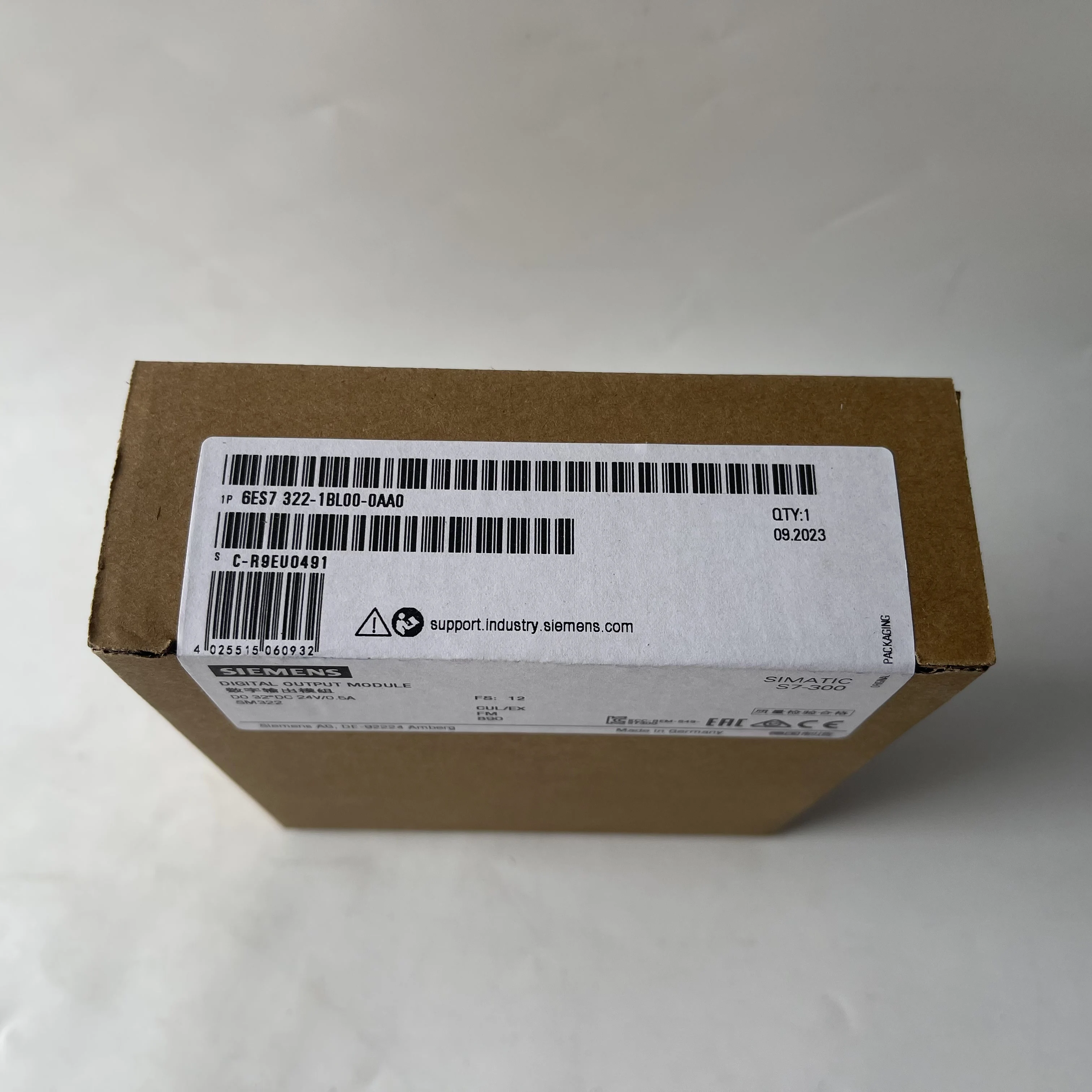 Siemens Digital Output Module 6ES7322-1BL00-0AA0 Siemens Digital Output Module 6ES7322-1BL00-0AA0