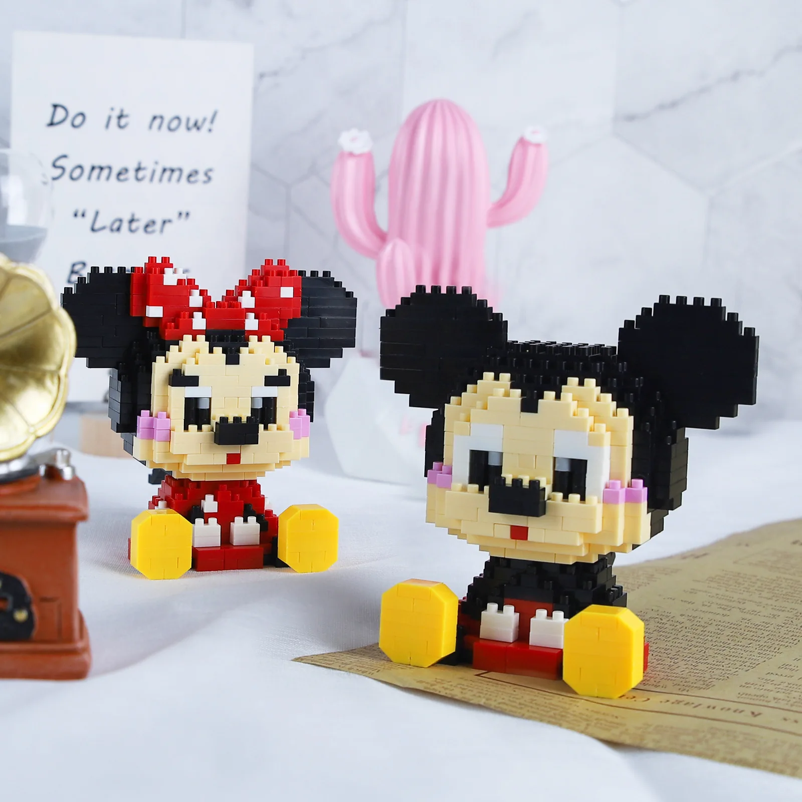 Lboyu Cartoon Diy Assembled Plastic Micro Building Blocks Mickey ...