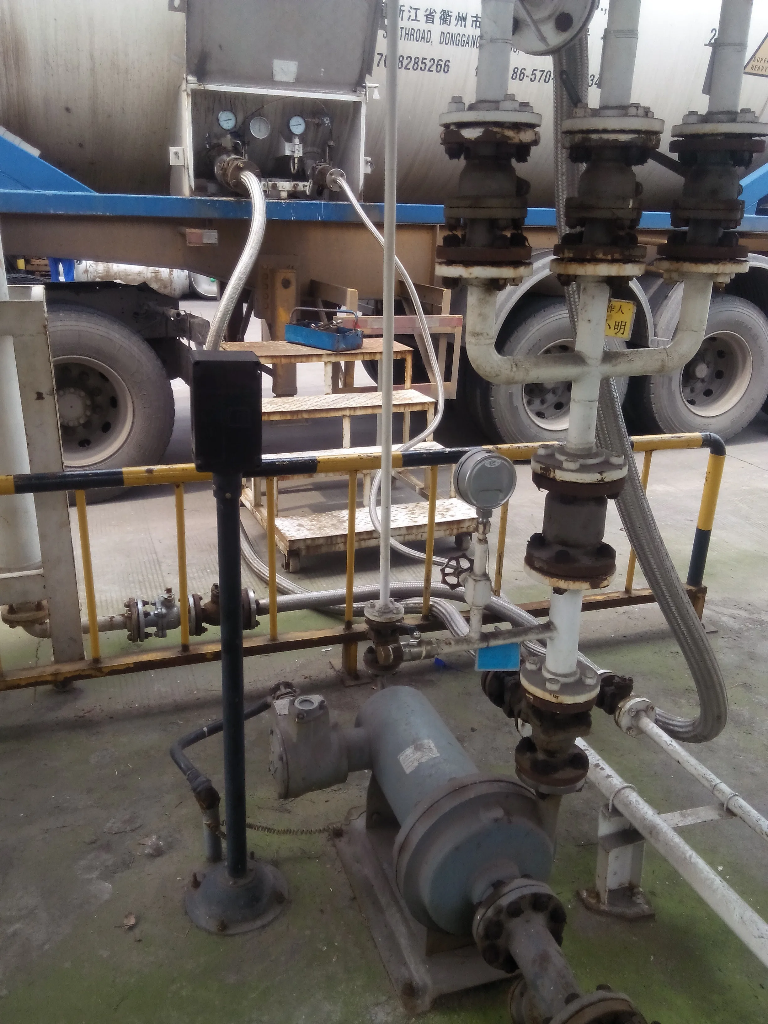 High Quality Gas Refrigerant R407 Cylinder Mixed Refrigerant Gas