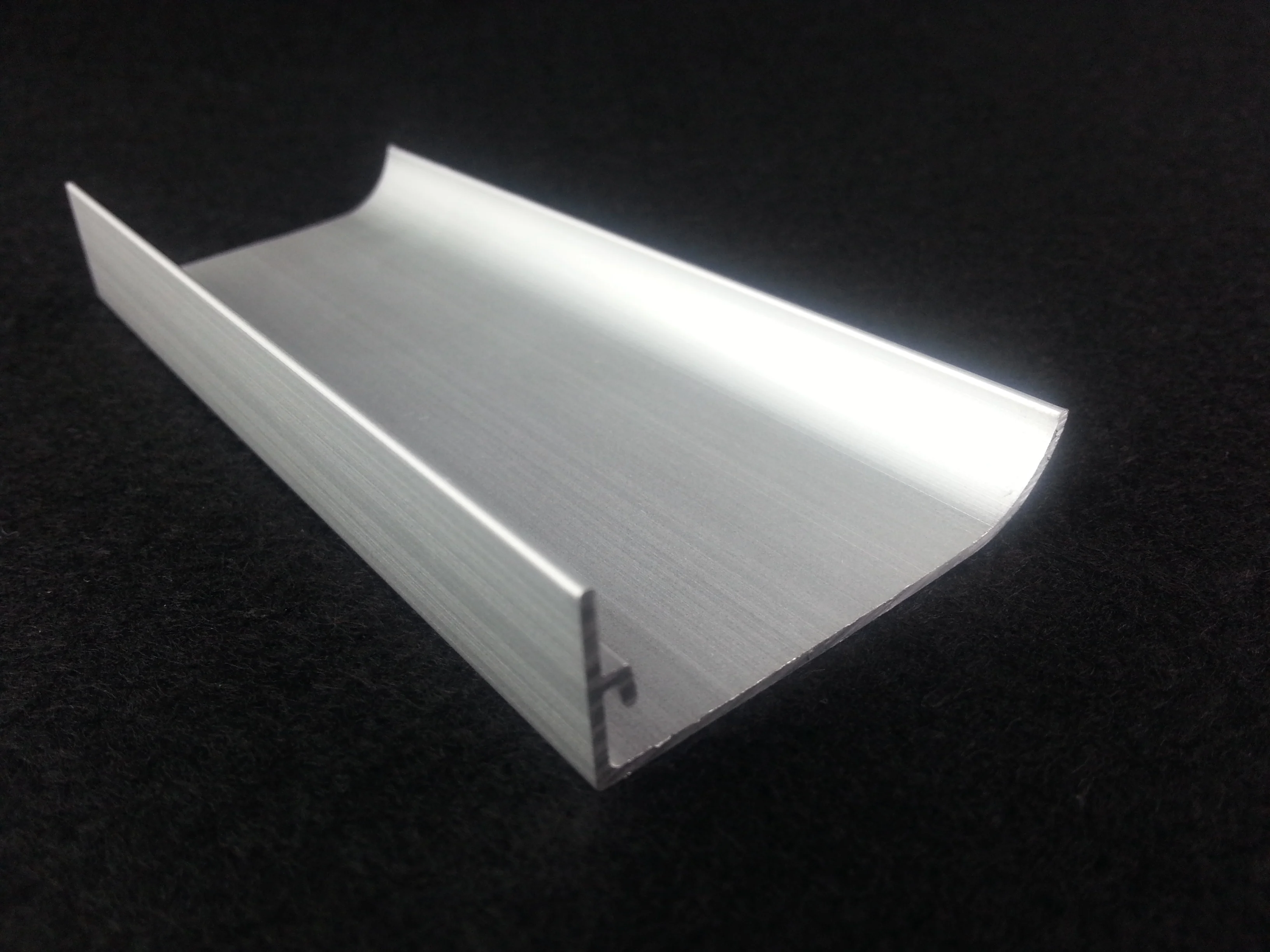 Odm Drawing Picture Aluminium Frame Profiles Bus Station Stand