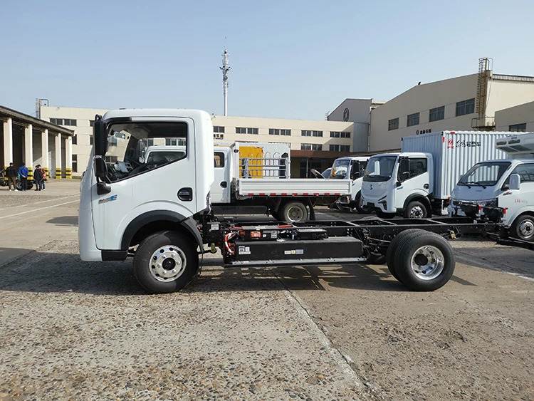 Dfac Single Cabin 700r16 Tires Electric Rhd Light Duty Truck Chassis