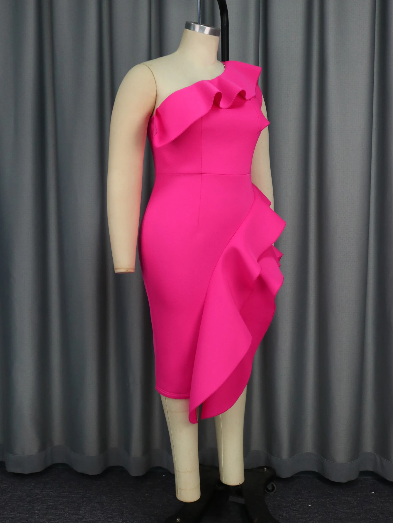 【ザ・ロウ】 Dresses - Cocktail & Party Dresses ワンピース Sachin & Babi Sharla One-Shoulder Cocktail Dress | Saks