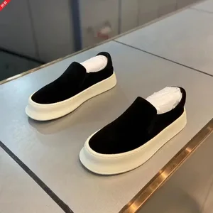 2026 Spring Summer New Soft Sole Slip-on Lazy Shoes Men's Trendy Fashion Solid Color Artificial Leather Sneakers Casual Shoes