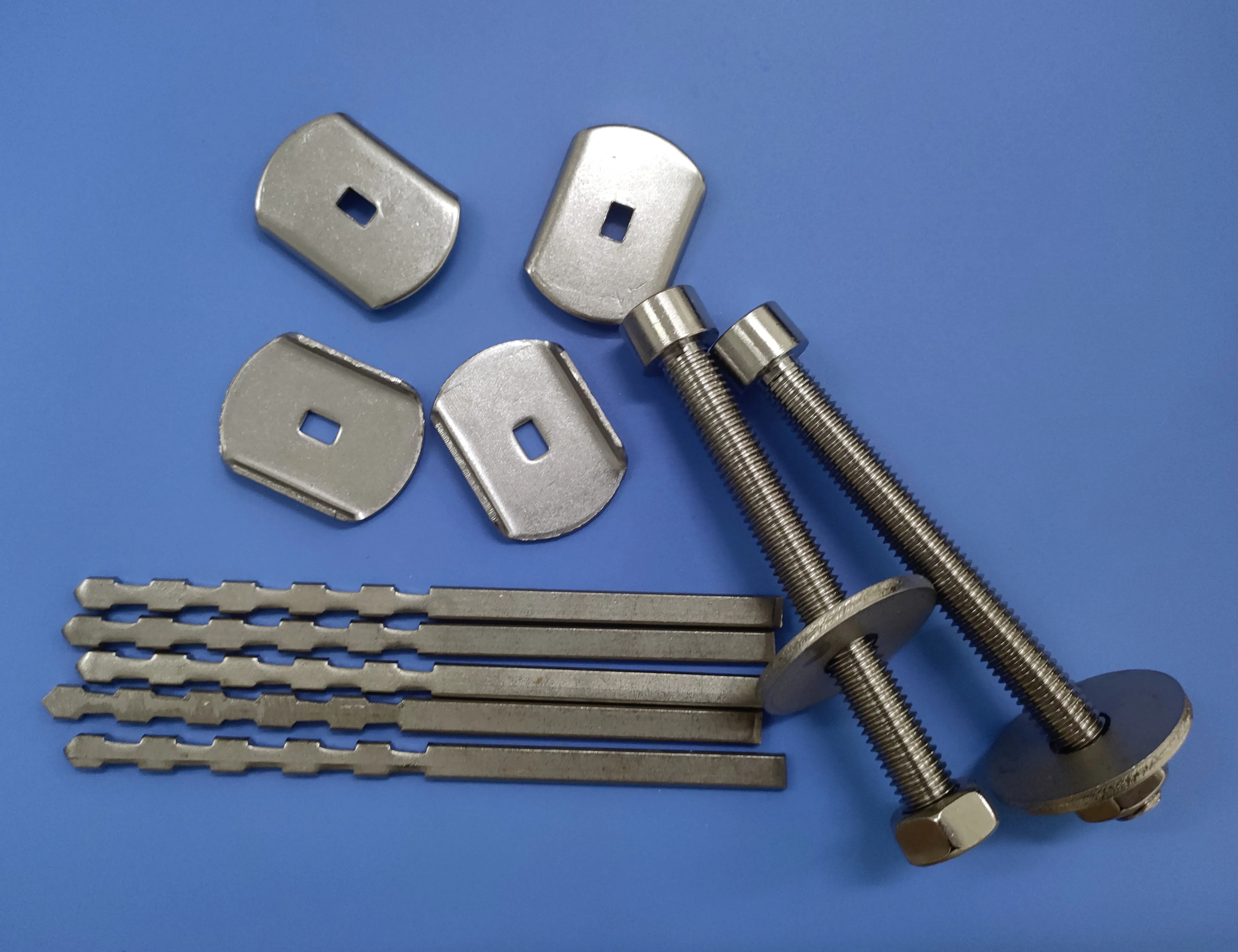 High Temperature Refractory Anchor Bolt with  Circular Washer