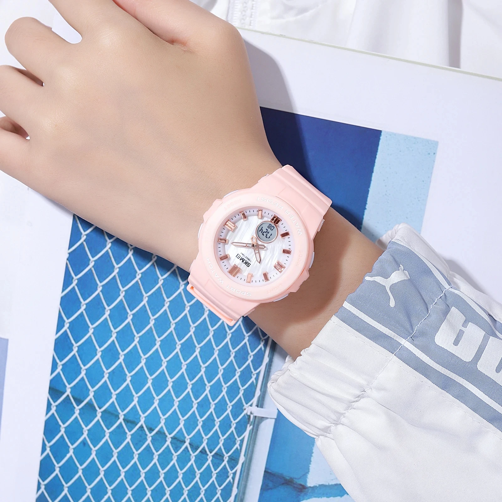 Reloj Digital deportivo Unisex SKMEI 2125 de Color brillante, caja