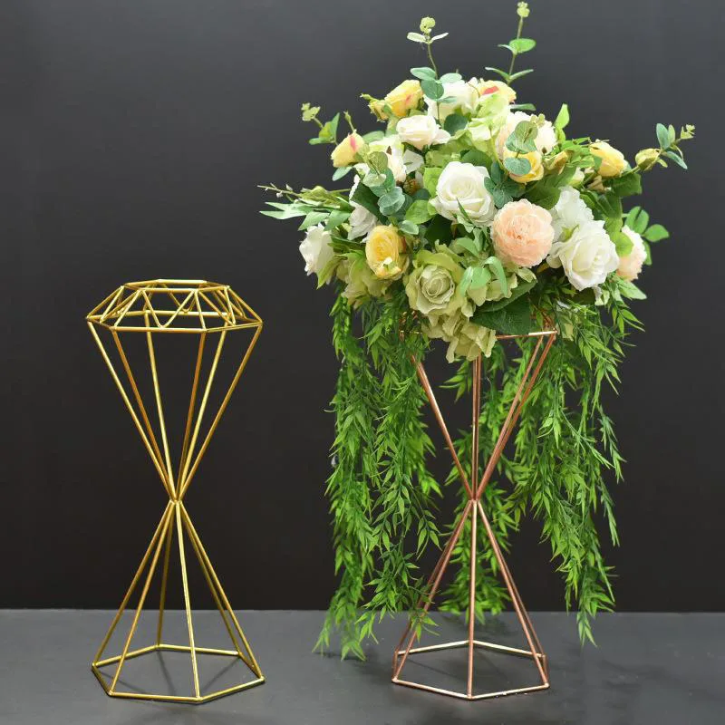 New Design Wedding Ceremony Hall Decoration Golden Diamond Shape Flower