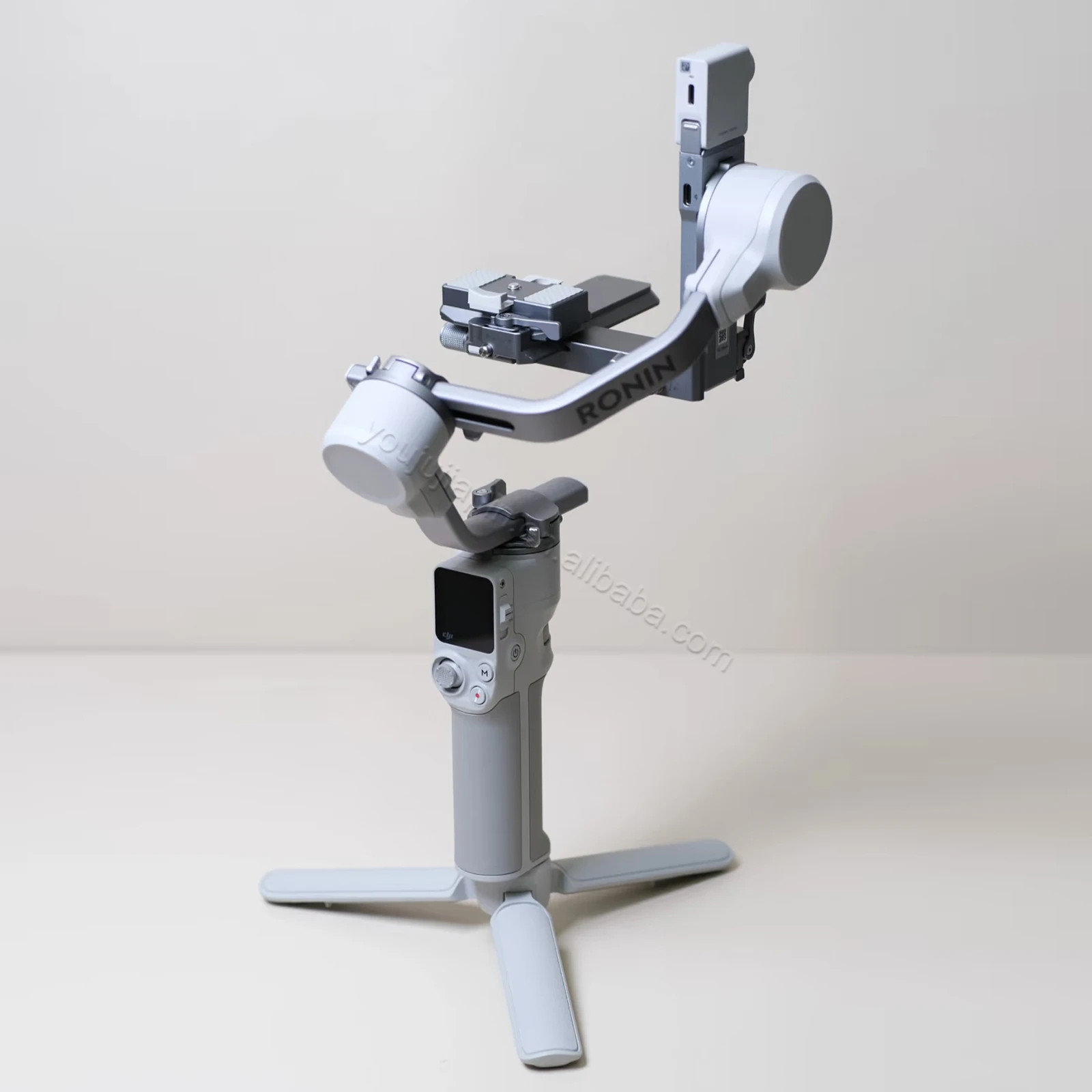 DJI RS4 Mini Stabilizer: Lightweight Handheld Gimbal for 