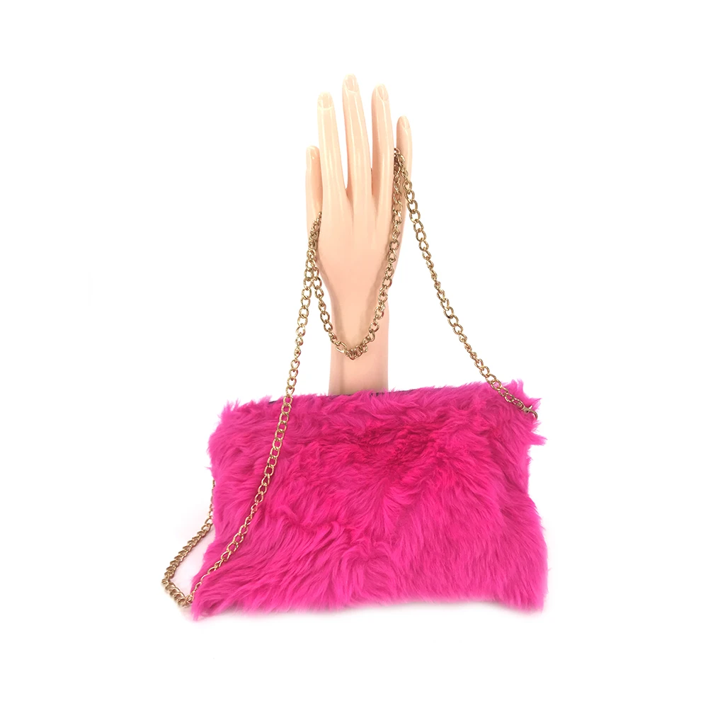 2021 New Fashion Neon Pink Furry Handbag Imitation Fur Bag With Metal Chain Soft Plush Cute Shoulder Bag