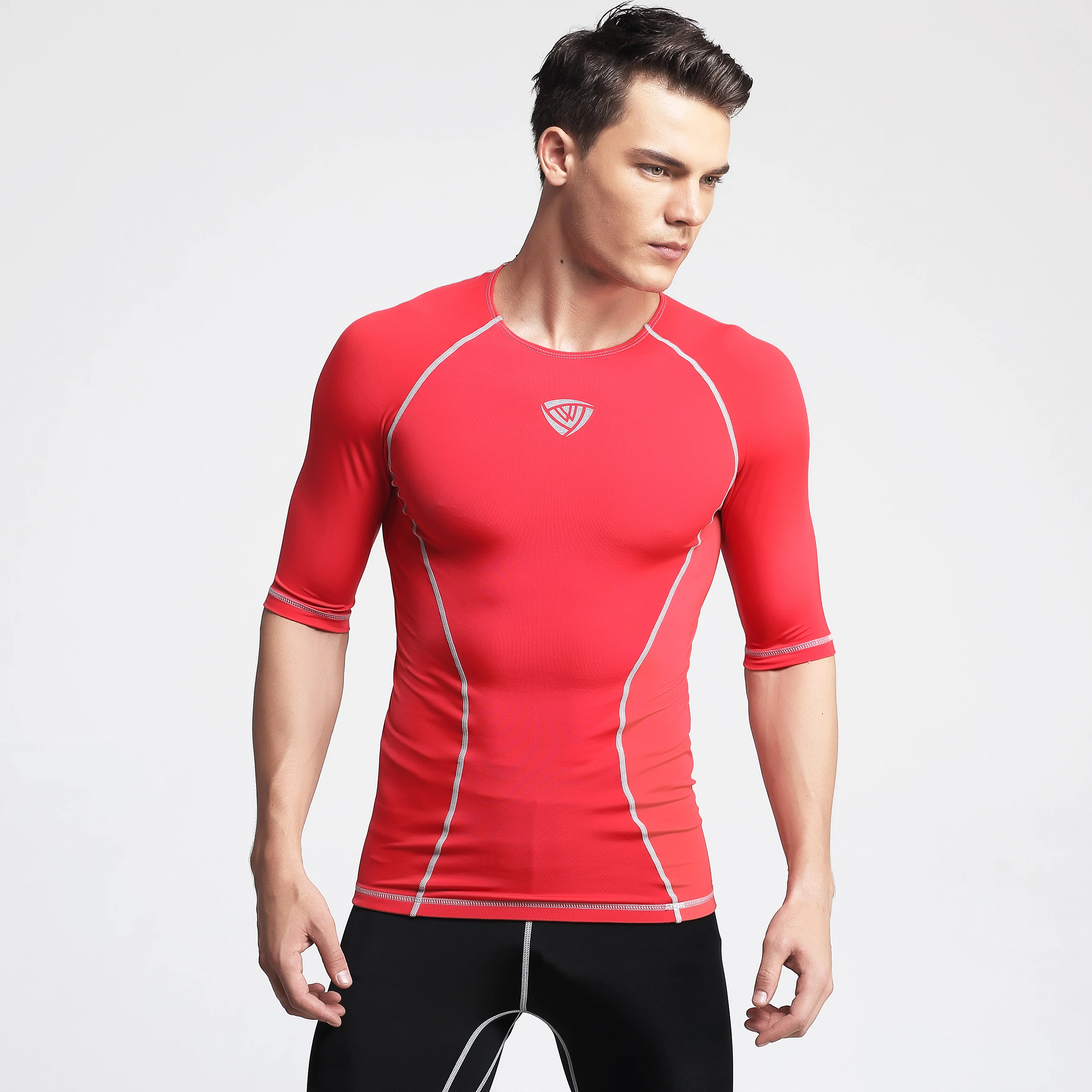 Компрессионное белье для спорта 2xu. Компрессия одежда. 2xu магазин спортивной. Рашгард рибок. Компрессионное белье мужское спортивное.