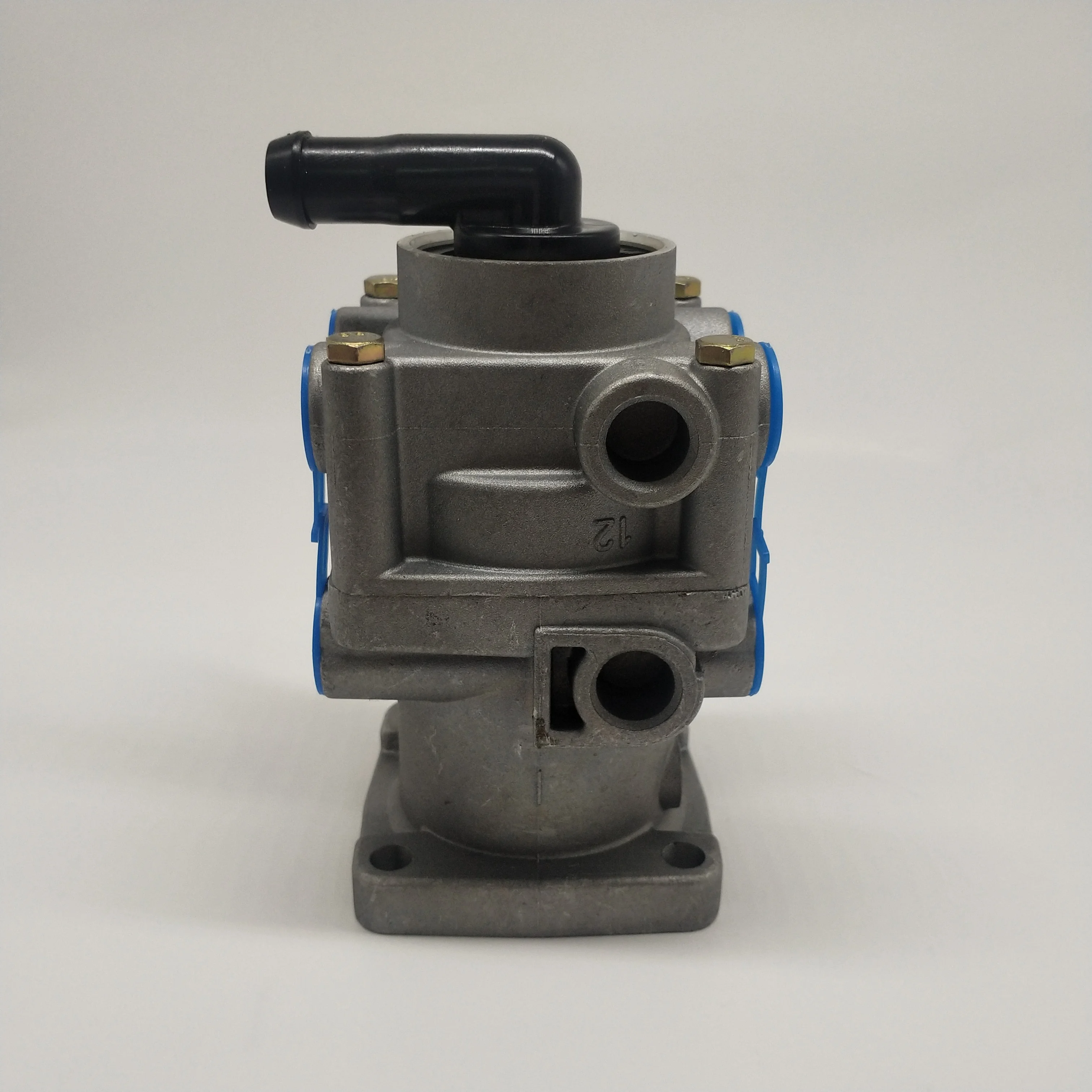 Foot Brake Valve Latest Technology for  Truck Air Brake Valve 4613150080