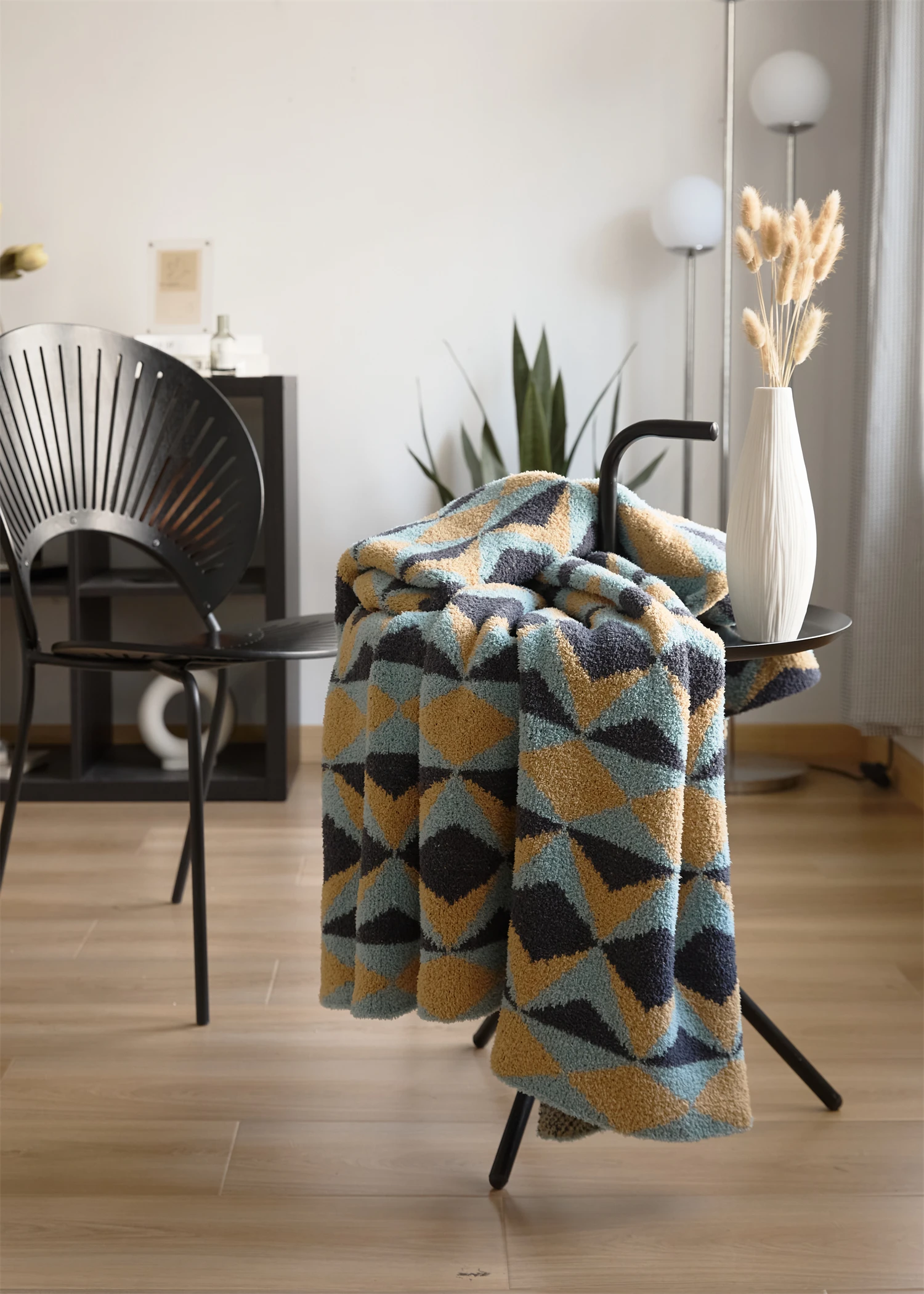 ALS Boho Warm Cheap Cozy Fluffy 100% Polyester Knitted Throw Blanket  for Home Decoration details