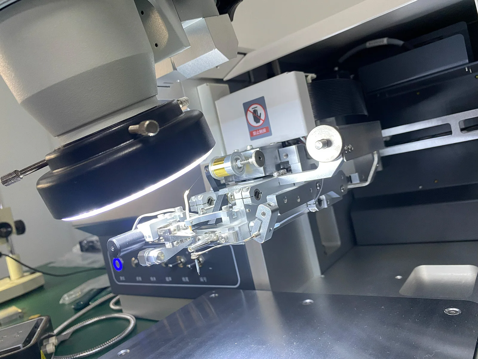 Manual Eutectic Chip Mounter