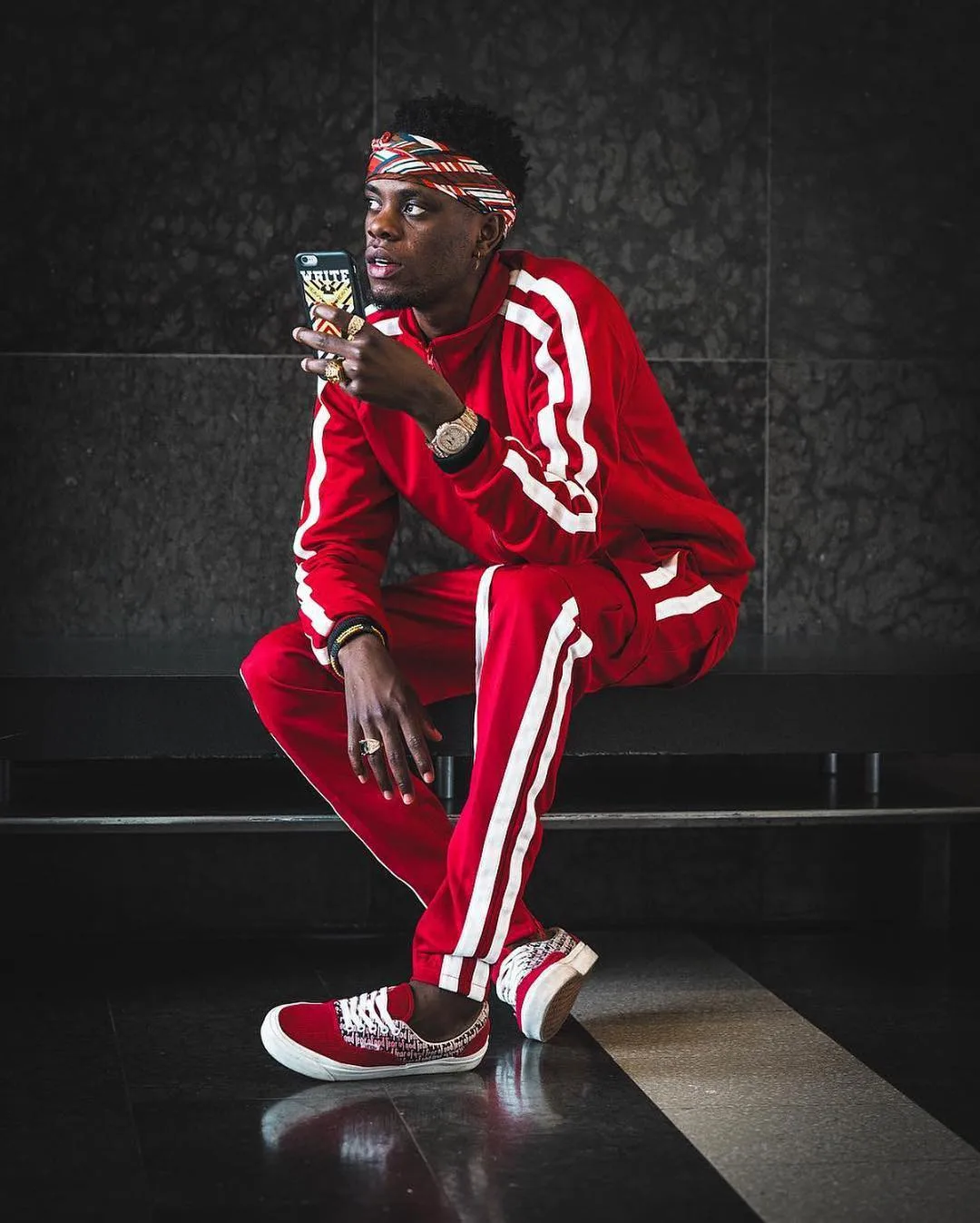 Mens Custom Sports Velour Tracksuit Set Solid Color Slimmed Gym Suit Plain Polyester Tracksuit