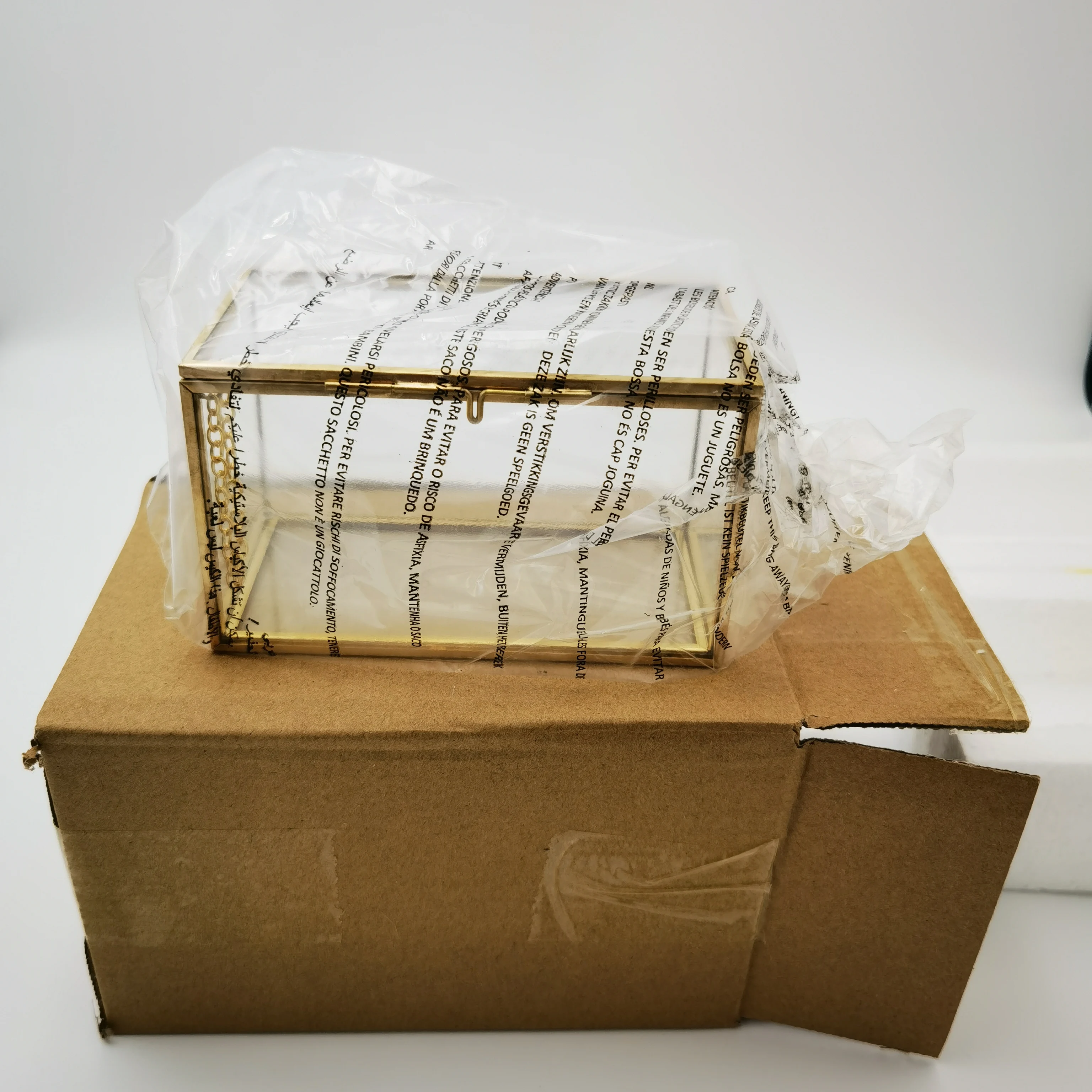 ご予約品】 ボタニカルモチーフのエッチングベベルガラスアクセサリー