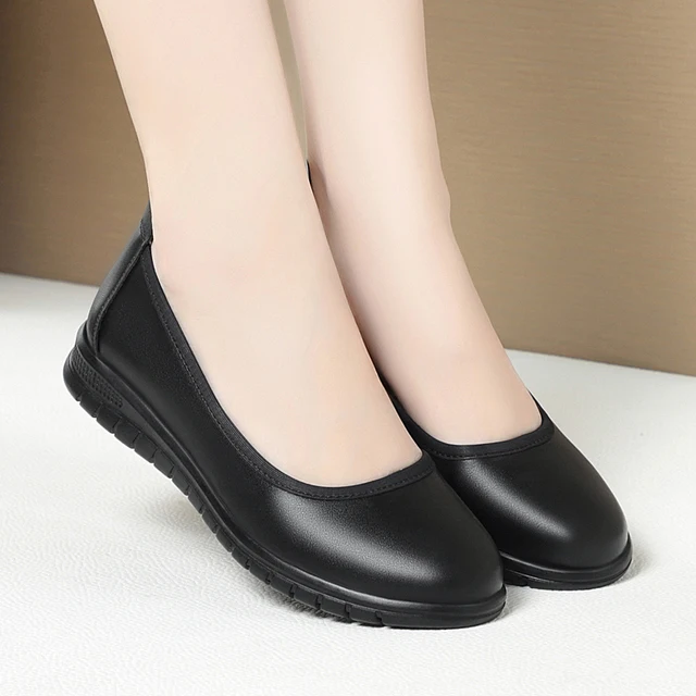 Source Factory Custom Women's Shoes Comfortable Soft Sole Black Work Shoes Anti-slip Wear Round Head Flight Attendant Work Shoes