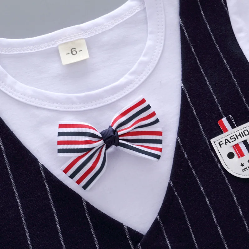 
 Деловой костюм в благородном стиле для маленьких мальчиков детская рубашка комплекты одежды для малышей  Деловой костюм для маленьких мальчиков в благородном стиле; детская рубашка; комплекты одежды для малышей