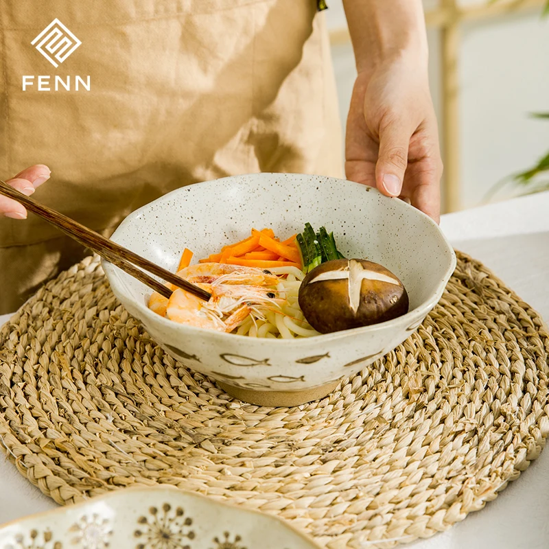 Rustic Style Engraving Fish Flower Pattern 8/9 Inch Ceramic Soup Noodle Ramen Bowl For Restaurant Household