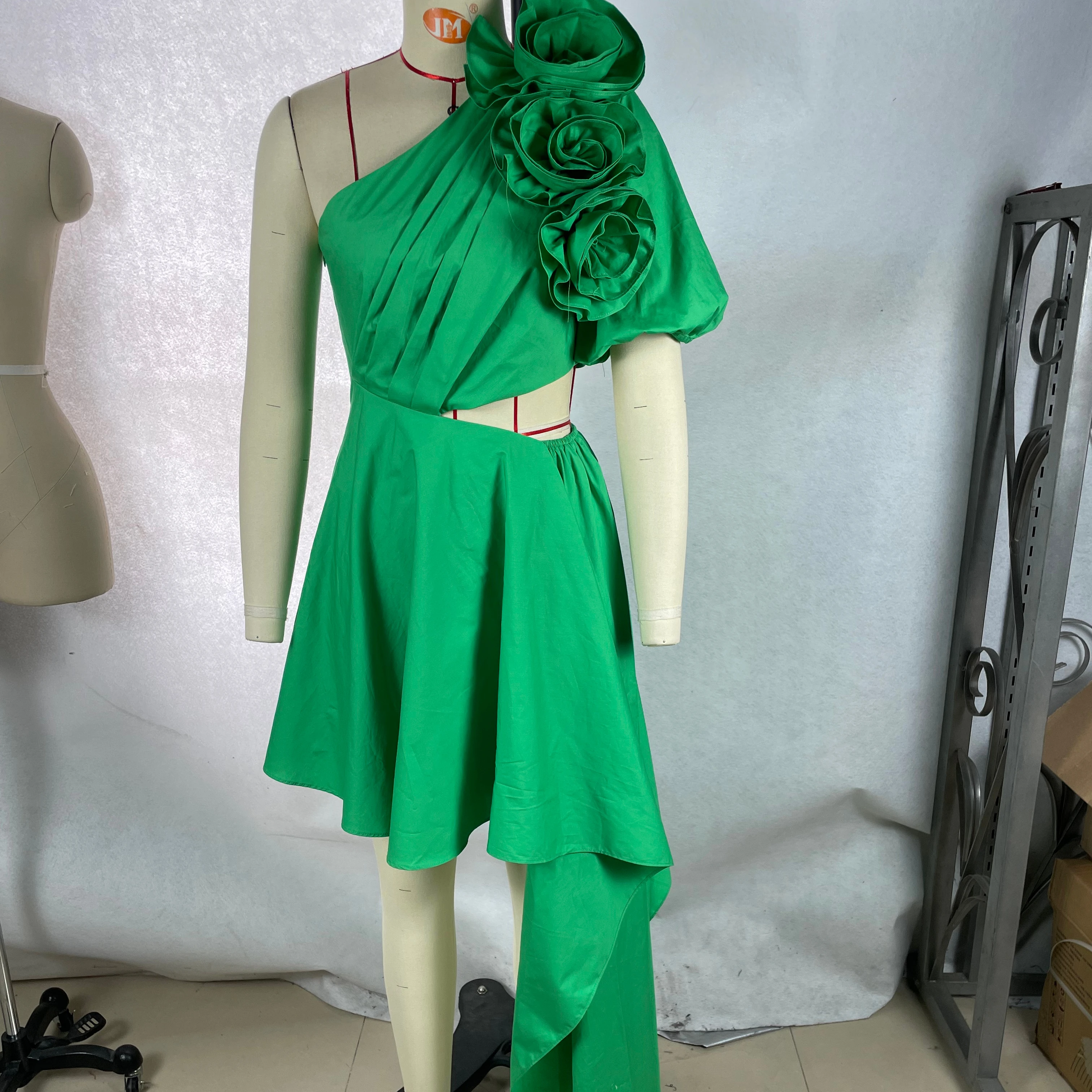 Elegant Evening Dress With Side Cutouts Natural Waistline Woven Weave Washable Feature - Image 1